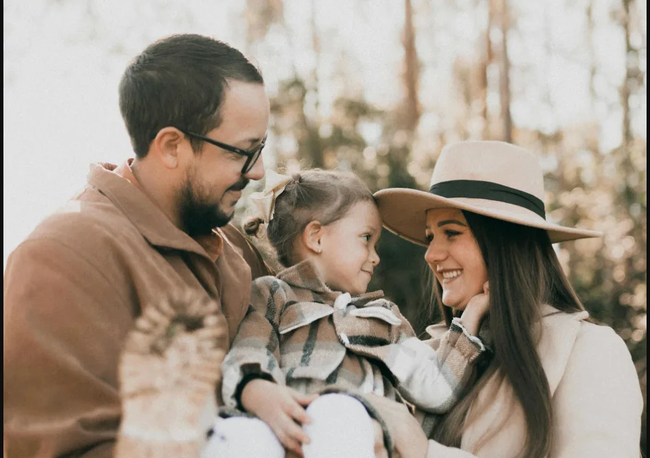 Happy family at Riverside Counseling in Leesburg